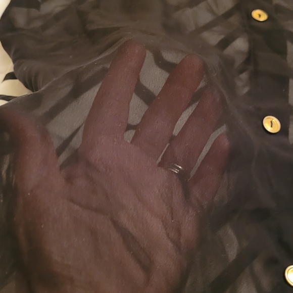 3/$25 Suzy Shier sleeveless sheer blouse, junior size M - Picture 6 of 8